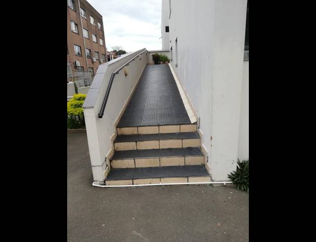 2 BEDROOM APARTMENT FOR SALE IN OVERPORT